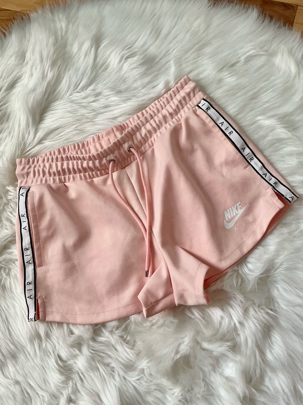 Nike Women's Light Pink Athletic Branded Shorts Size Small - Picture 1 of 3